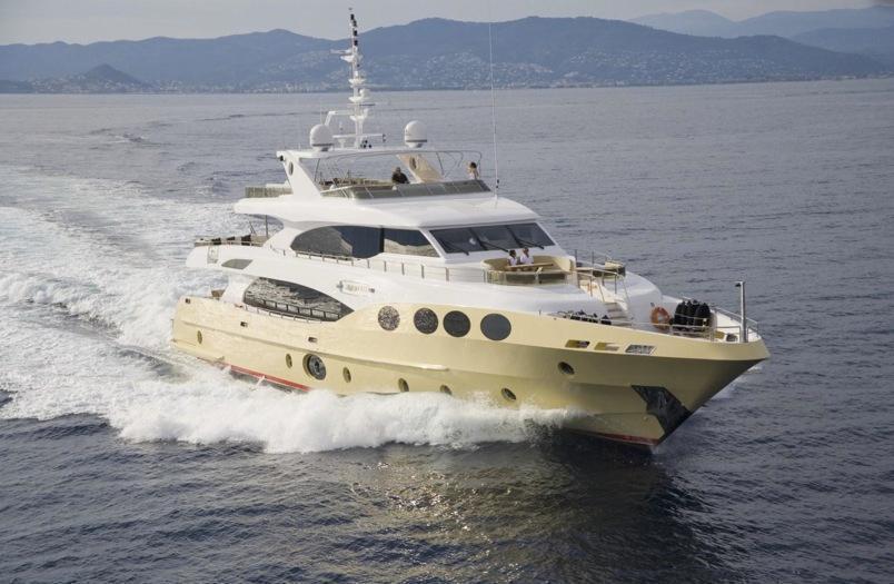 Majesty Yachts 125, Cannes